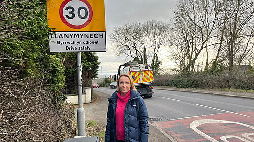 Helen Morgan on the A483