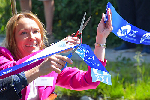 Helen cuts ribbon on Montgomery Canal